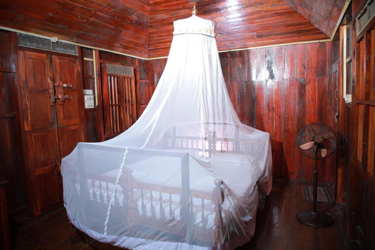 Malayalam Lake Resort Alappuzha Экстерьер фото